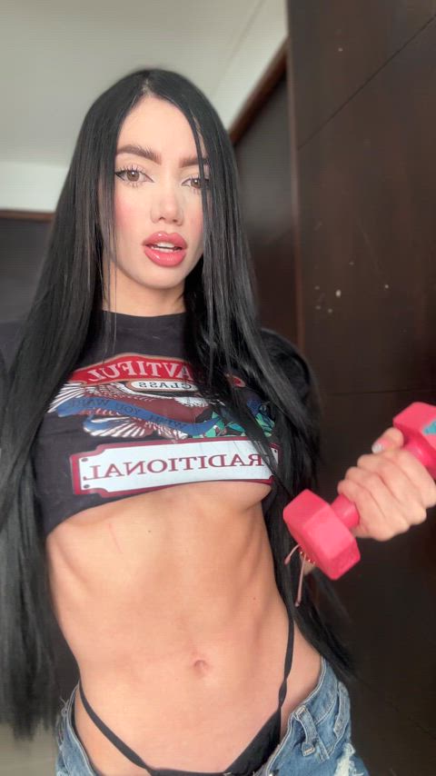 Can I be your naughty girlfriend? : video clip