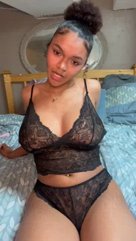 Someone said they like lightskins : video clip