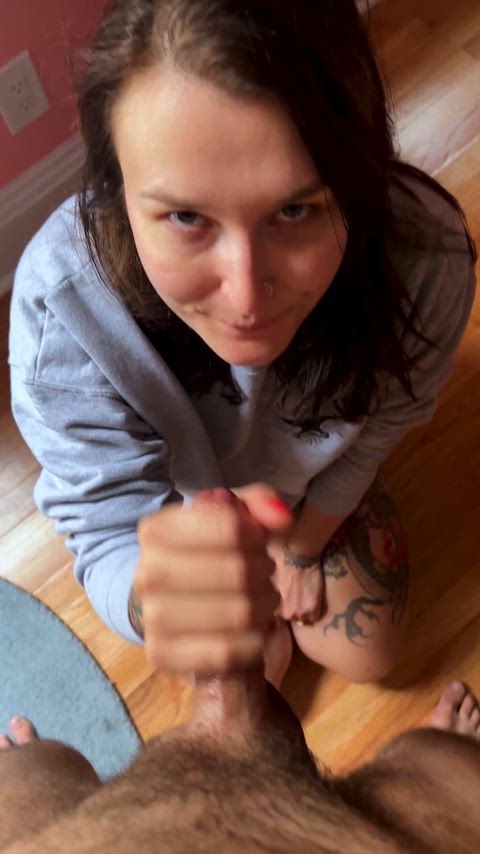 Such a huge load it got everywhere : video clip