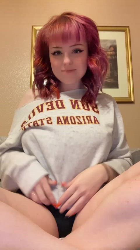 These tits aren’t going to fuck themselves : video clip