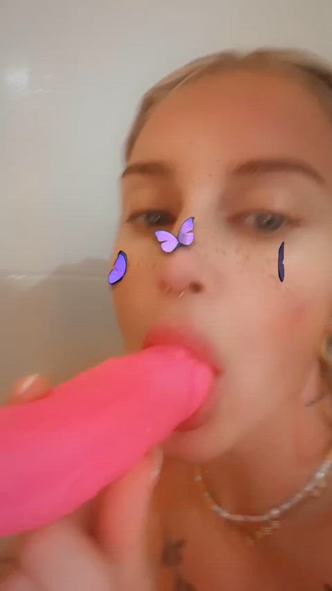 Would any gooner let me deepthroat? : video clip