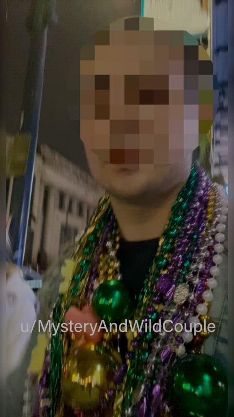 Do you think he caught me at Mardi Gras? : video clip