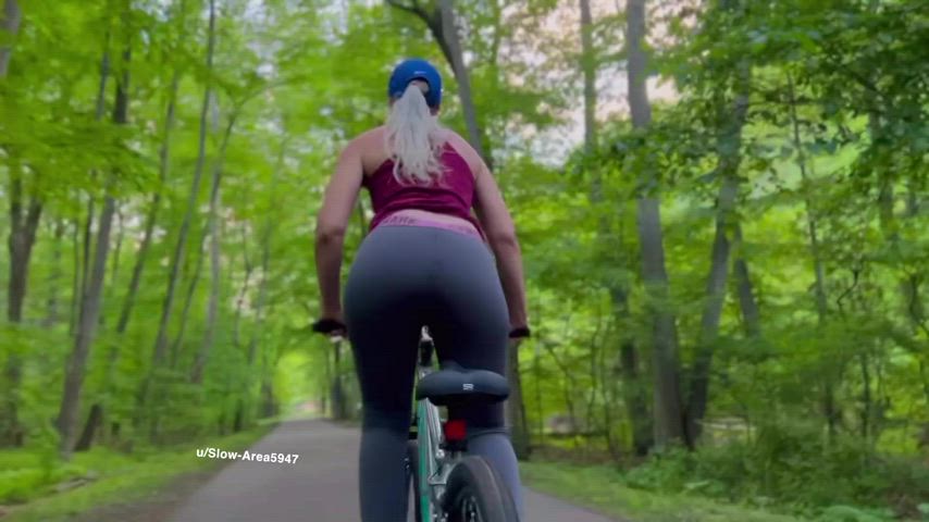 Wanna bury your face in my ass ? 😍 : video clip