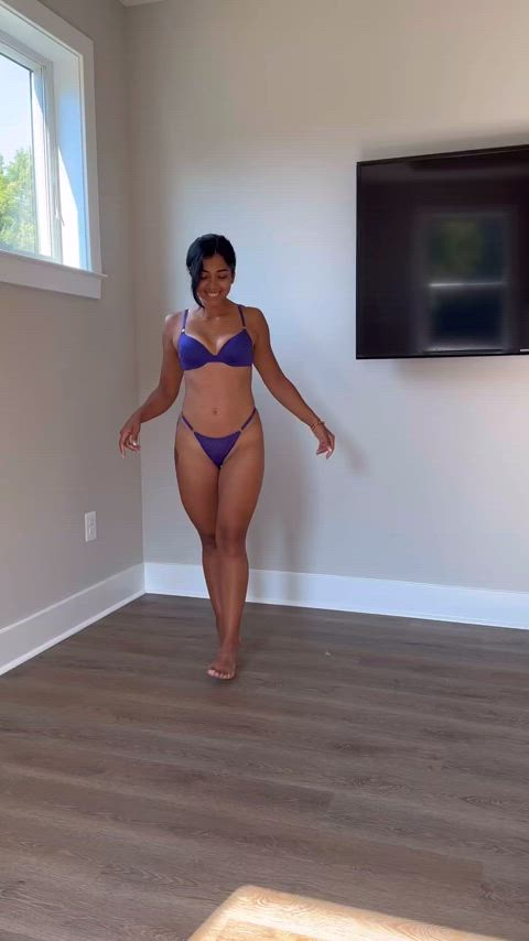 Giving him a special treatment : video clip