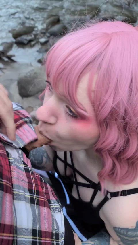 I'm just a sex demon of who haunts the river bed : video clip