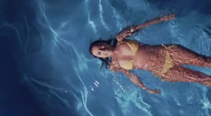 Lacey chabert : video clip
