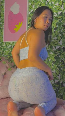 Kiss my ass 😈😉 : video clip