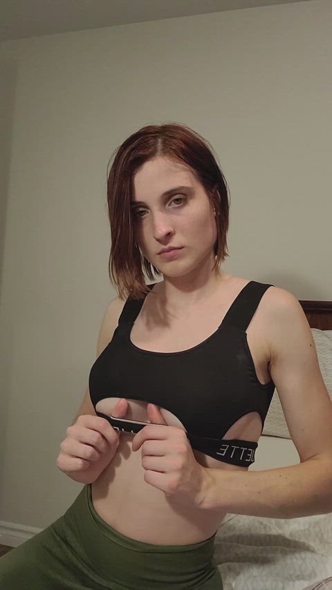 Back from the gym here are my tits : video clip