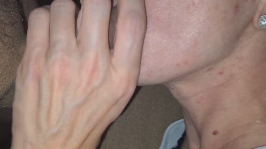 Cover my Face in Cum : video clip