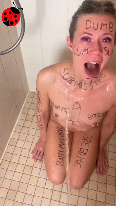 Mark your worthless slut with your pee : video clip