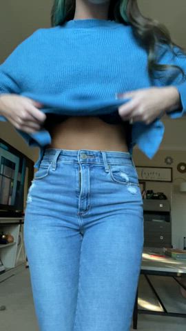 Pulling my DDD’s out for your pleasure : video clip