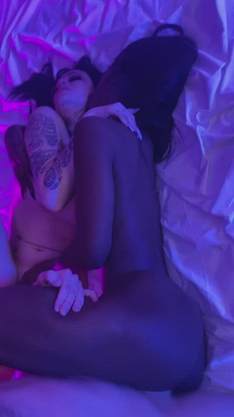 Cumslut Oreos are the best ones : video clip