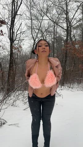Let’s go outside and play : video clip