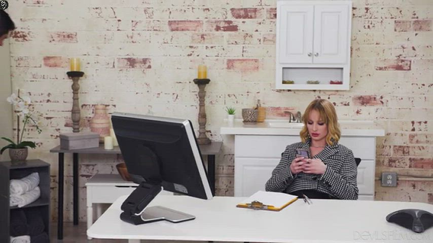 Daisy Stone - Office ASS-istants : video clip