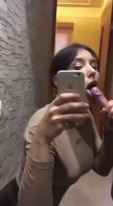 Can someone kindly tell me her name or the full video link. Thanks : video clip
