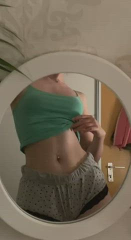 I think my PJs are too small : video clip