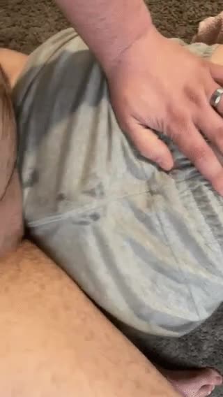 Using my wife's ass cheeks to make a mess : video clip