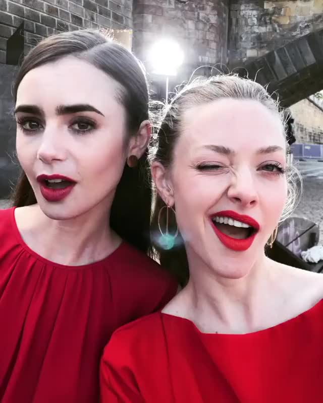 Lily Collins and Amanda Seyfried look fucking gorgeous : video clip