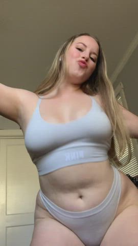 Do my boobs looks tasty today : video clip