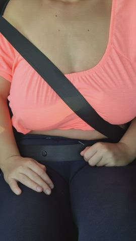 My Huge Tits ready for fuck in the car : video clip