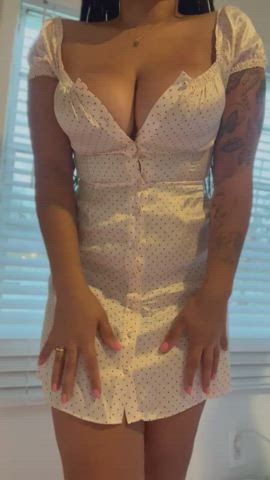 The perfect dress to be bent over in : video clip