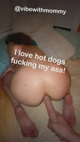 Anyone have anymore hot dogs? This lady’s ass ate them all.. [f] milf : video clip