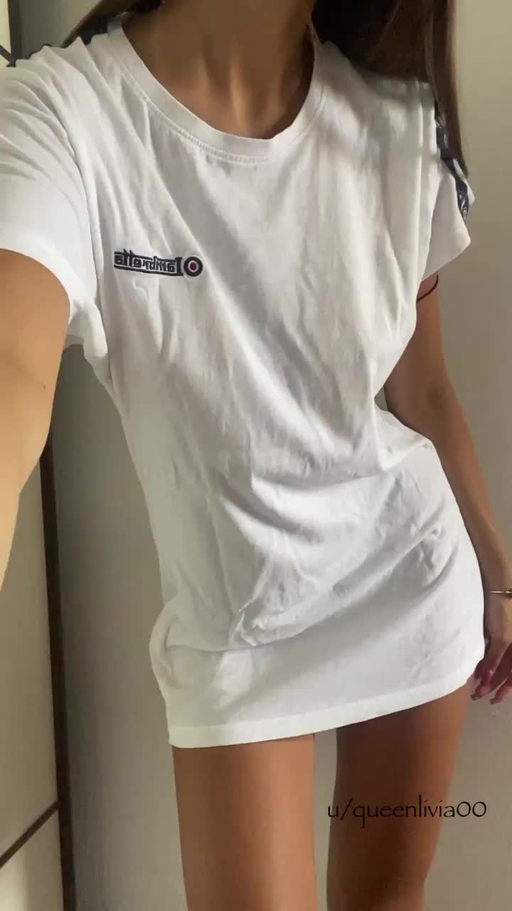 Does this shirt hide my curves well? : video clip