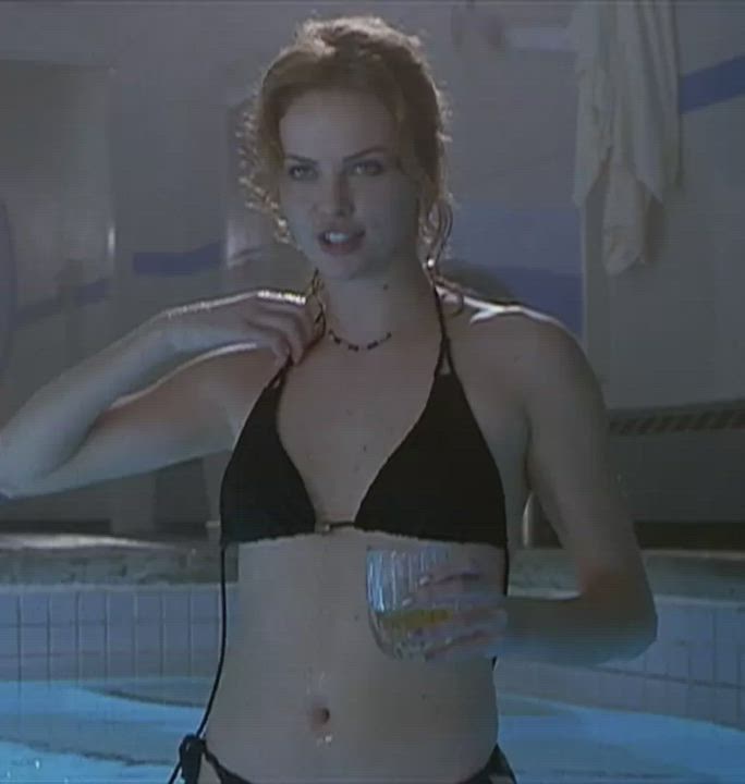 Charlize Theron. Reindeer Games. 2000 : video clip