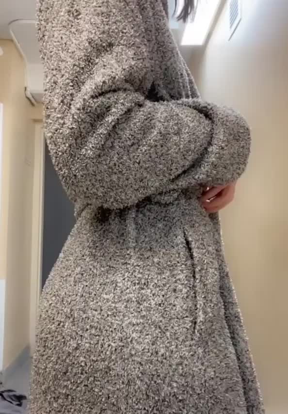 Make this 18yo into a MILF ❤️ : video clip