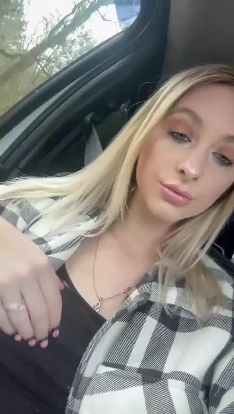 Making other drivers stop and stare : video clip