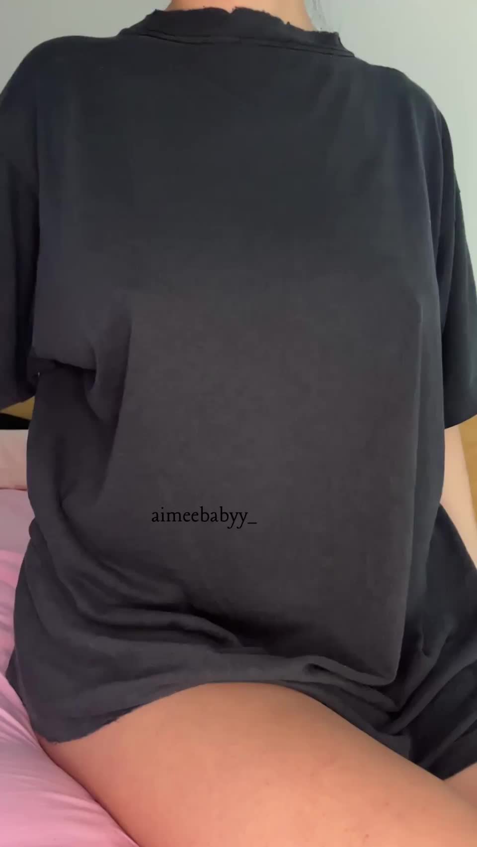 I've been told my Asian nipples are very suckable... : video clip