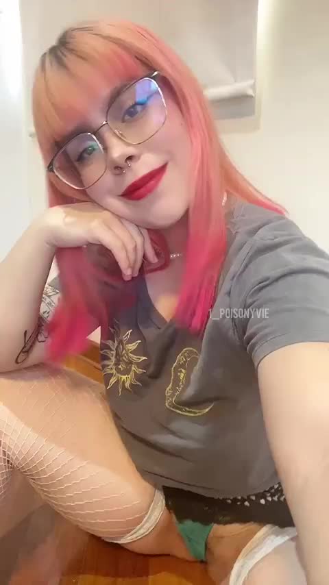i want a bf that eat my tits and little holes every morning : video clip