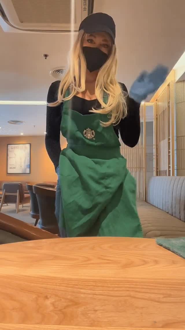 I wonder if my dad knows why I get so many tips at work : video clip