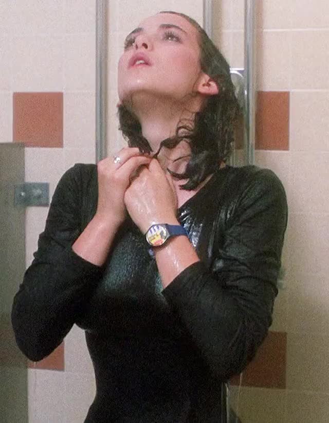 Winona Ryder was such a hottie : video clip