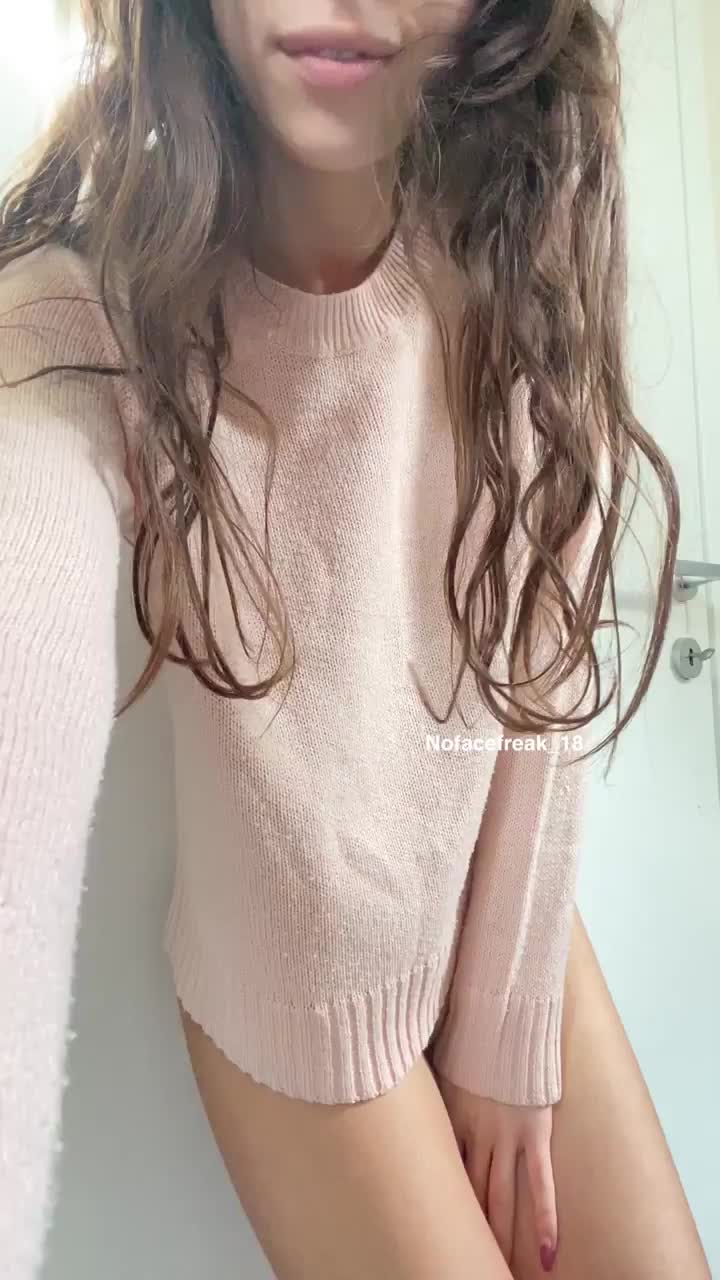 Revealing to you my 19 years old pussy always makes me si wet🙈 : video clip