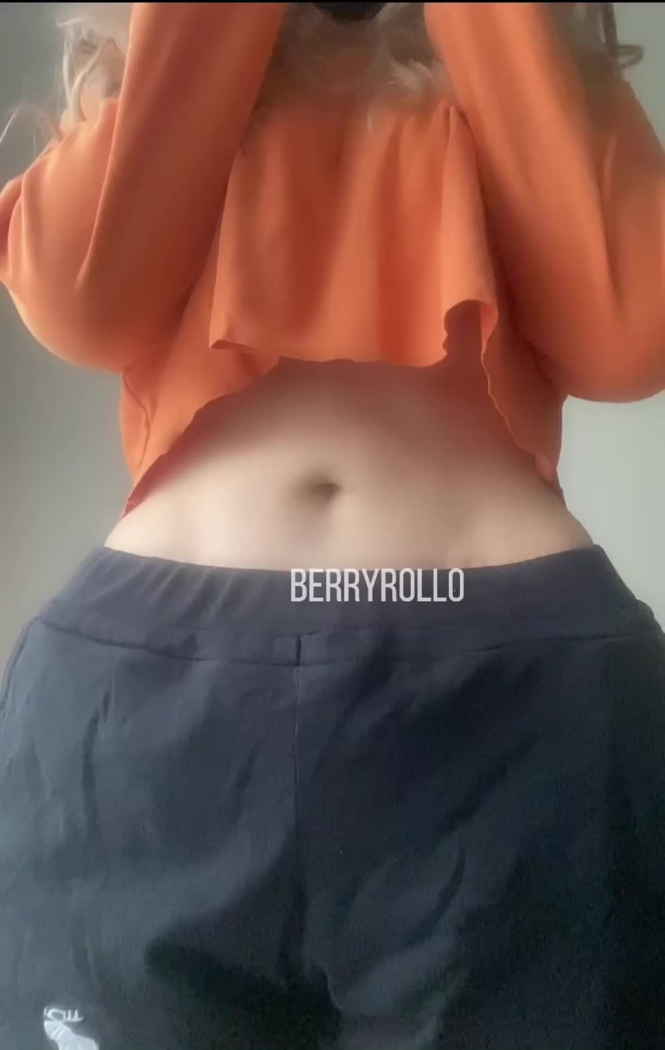 my tits are small but i have a dumptruck on the back : video clip