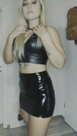 Do you like my leather outfit?
