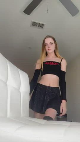Blonde girl in skirt shows her fresh pussy [GIF] : video clip