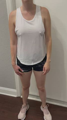 Feeling good after my workout and wanted show you my tits : video clip