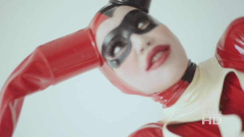 Naughty Harley Quinn (Bianca Beauchamp) [DC] : video clip