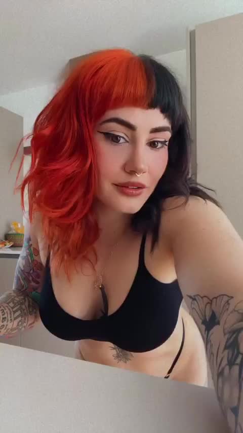 Just goofing around 🥰 : video clip