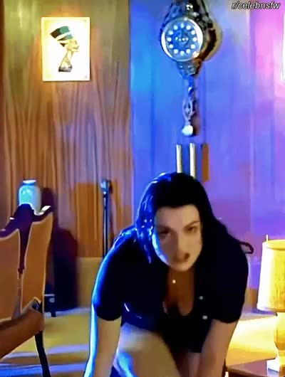 Rachel Weisz [gifv] : video clip
