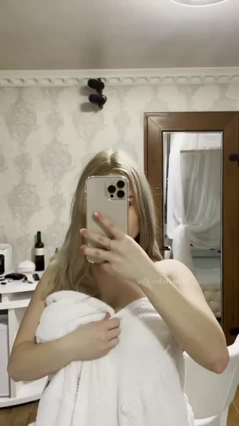 everyone loves titty drops : video clip