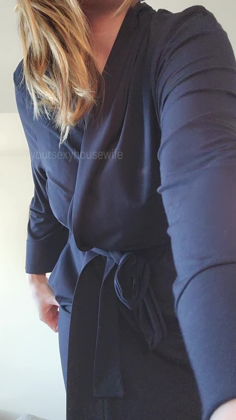 I'm your best friends mom, and I show you what's under my robe... What happens next? : video clip
