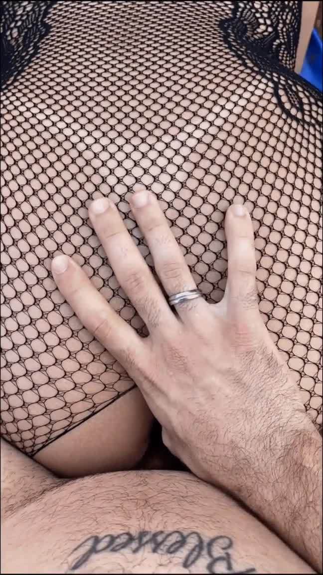 he fucked me in the middle of the forest without a condom : video clip