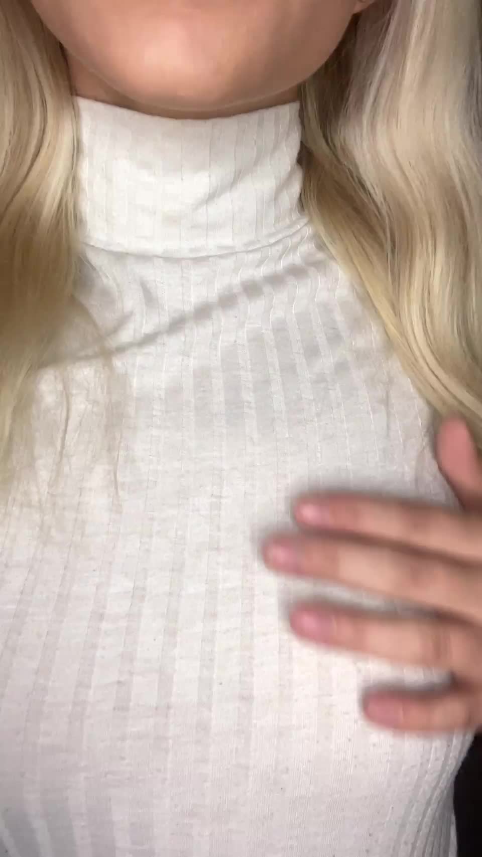 sucking his dick after he comes home from a night out with his boys🥰 : video clip