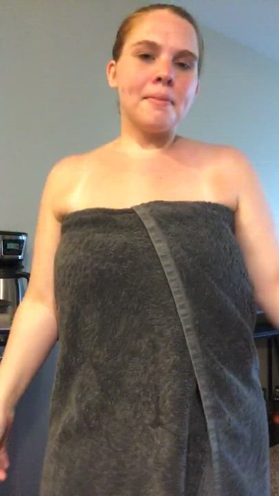 Fresh out of the shower. Help me get dirty again? : video clip