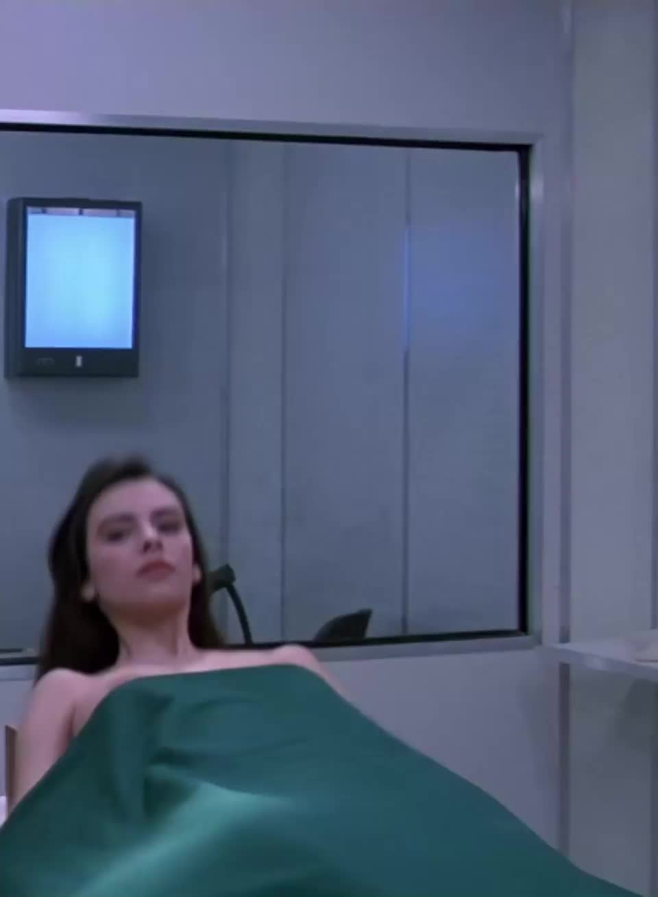 Mathilda May in Lifeforce (1984) : video clip