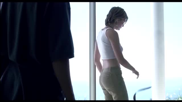 Kirsten Dunst in Crazy/Beautiful. 2001 : video clip