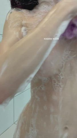 "Shower Slut" Kasara Wood : video clip